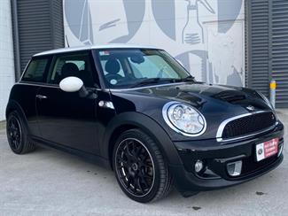 2013 Mini Cooper - Thumbnail