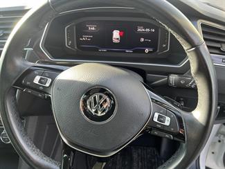 2019 Volkswagen Tiguan - Thumbnail