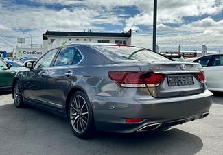 2013 Lexus LS460 - Thumbnail