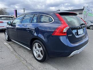 2012 Volvo V60 - Thumbnail